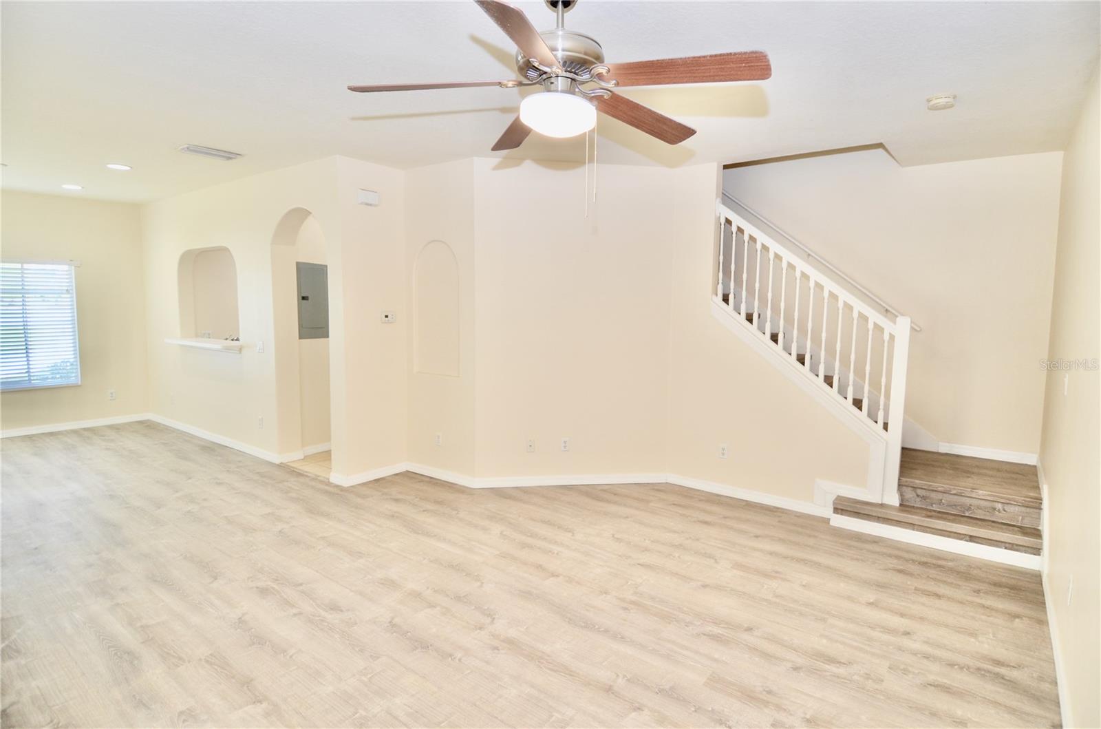 Image 4 of 31 For 238 Cape Harbour Loop 102