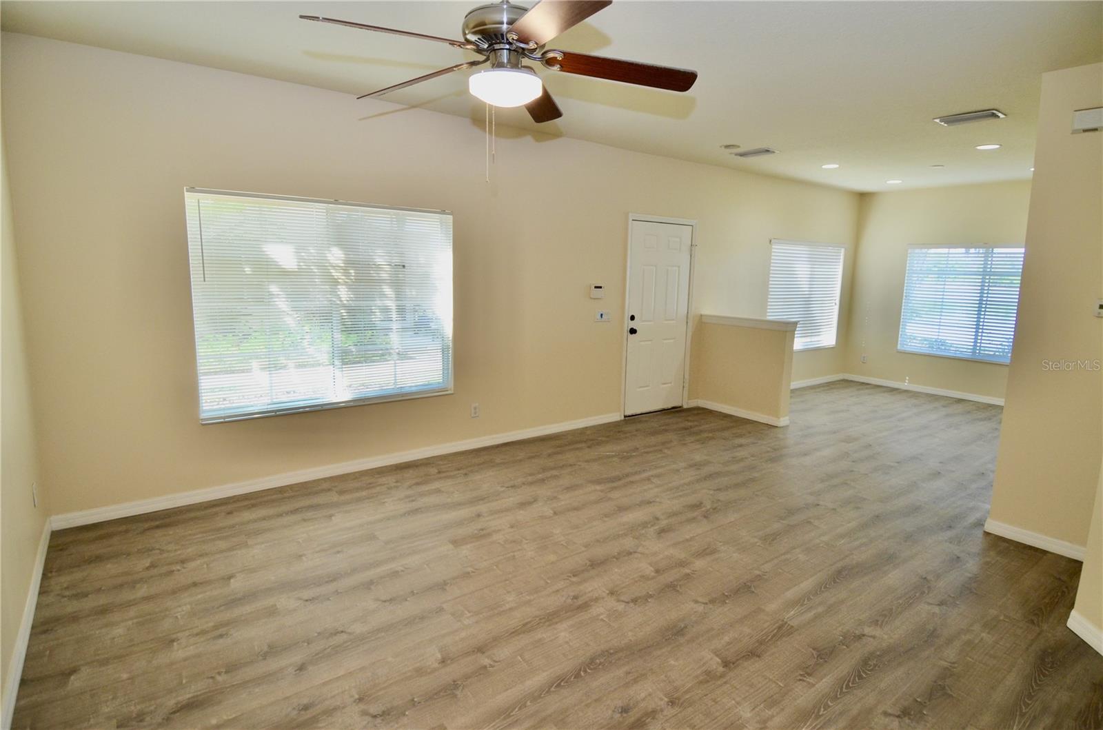 Image 6 of 31 For 238 Cape Harbour Loop 102