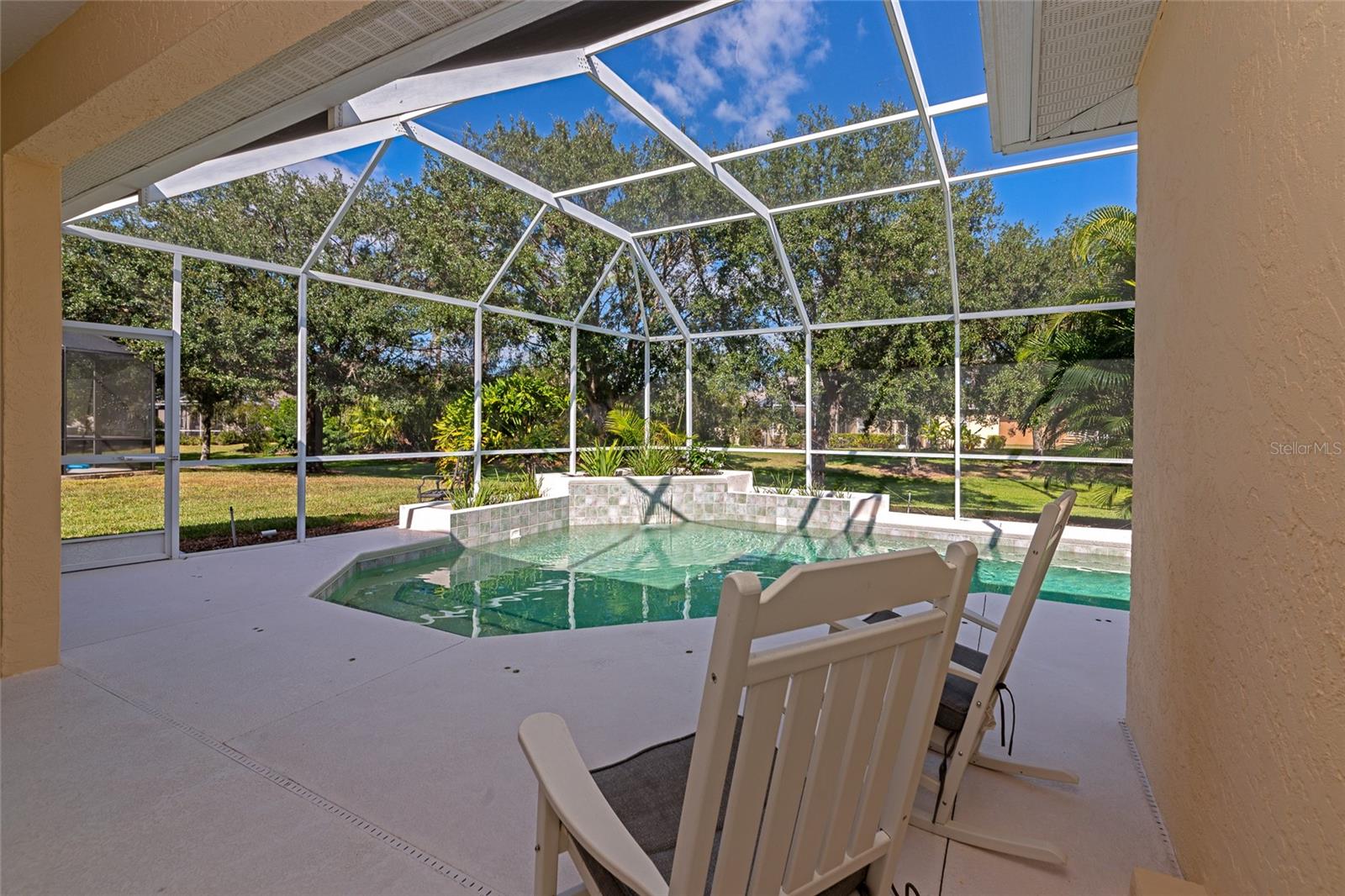 Image 37 of 45 For 10937 Bluestem Circle