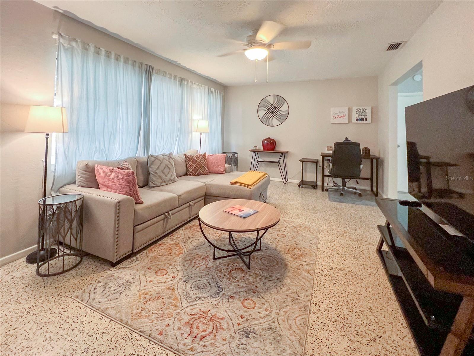 Image 2 of 14 For 1649 Livingstone Street