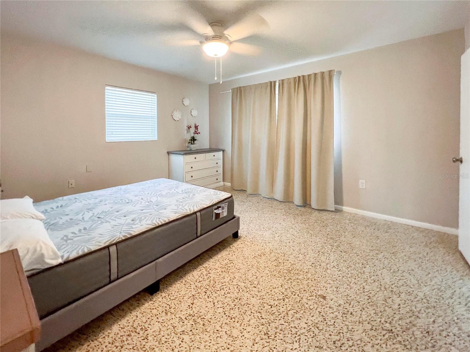 Image 6 of 14 For 1649 Livingstone Street