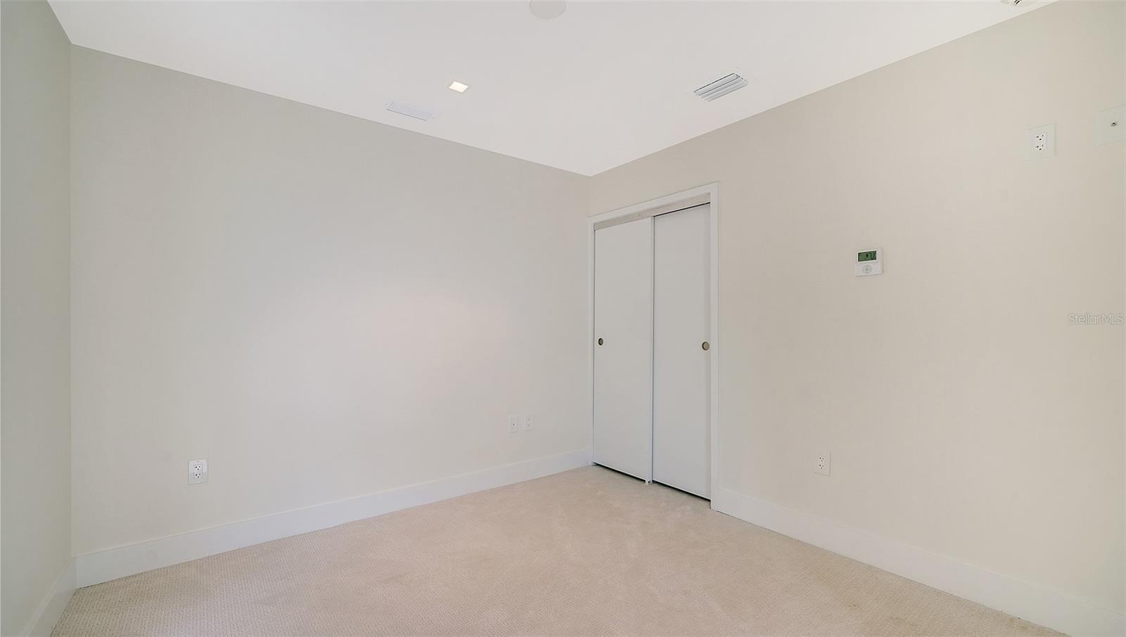 Image 16 of 52 For 1558 4th Street 210