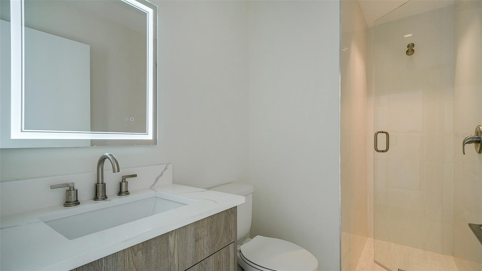 Image 19 of 52 For 1558 4th Street 210