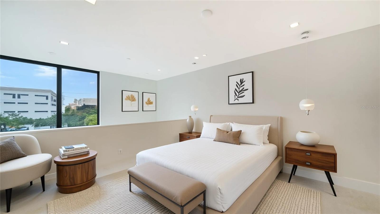 Image 21 of 52 For 1558 4th Street 210