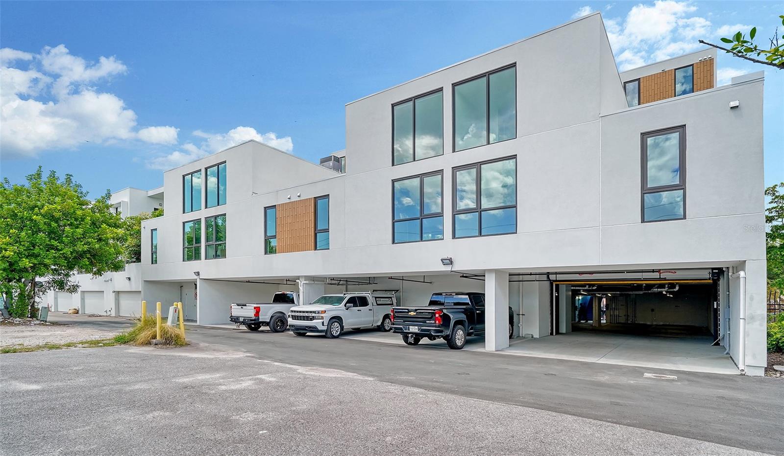 Image 30 of 52 For 1558 4th Street 210