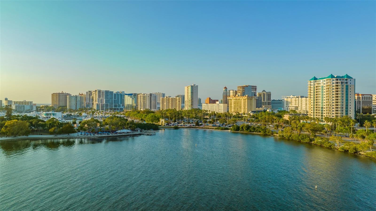 Image 32 of 52 For 1558 4th Street 210