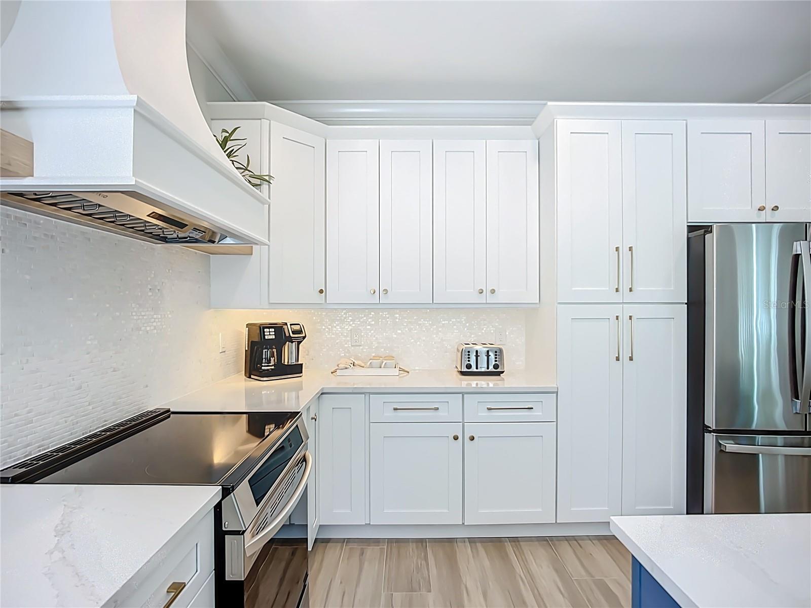 Image 11 of 73 For 215 64th Street