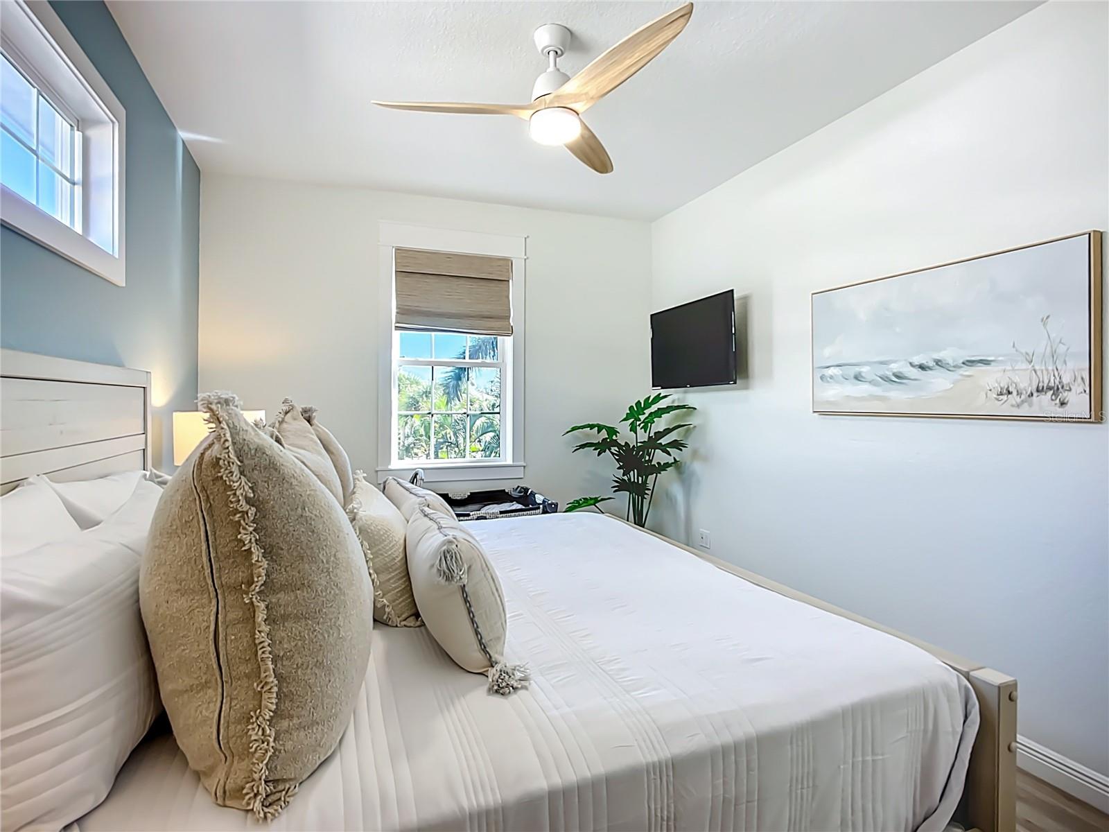 Image 29 of 73 For 215 64th Street