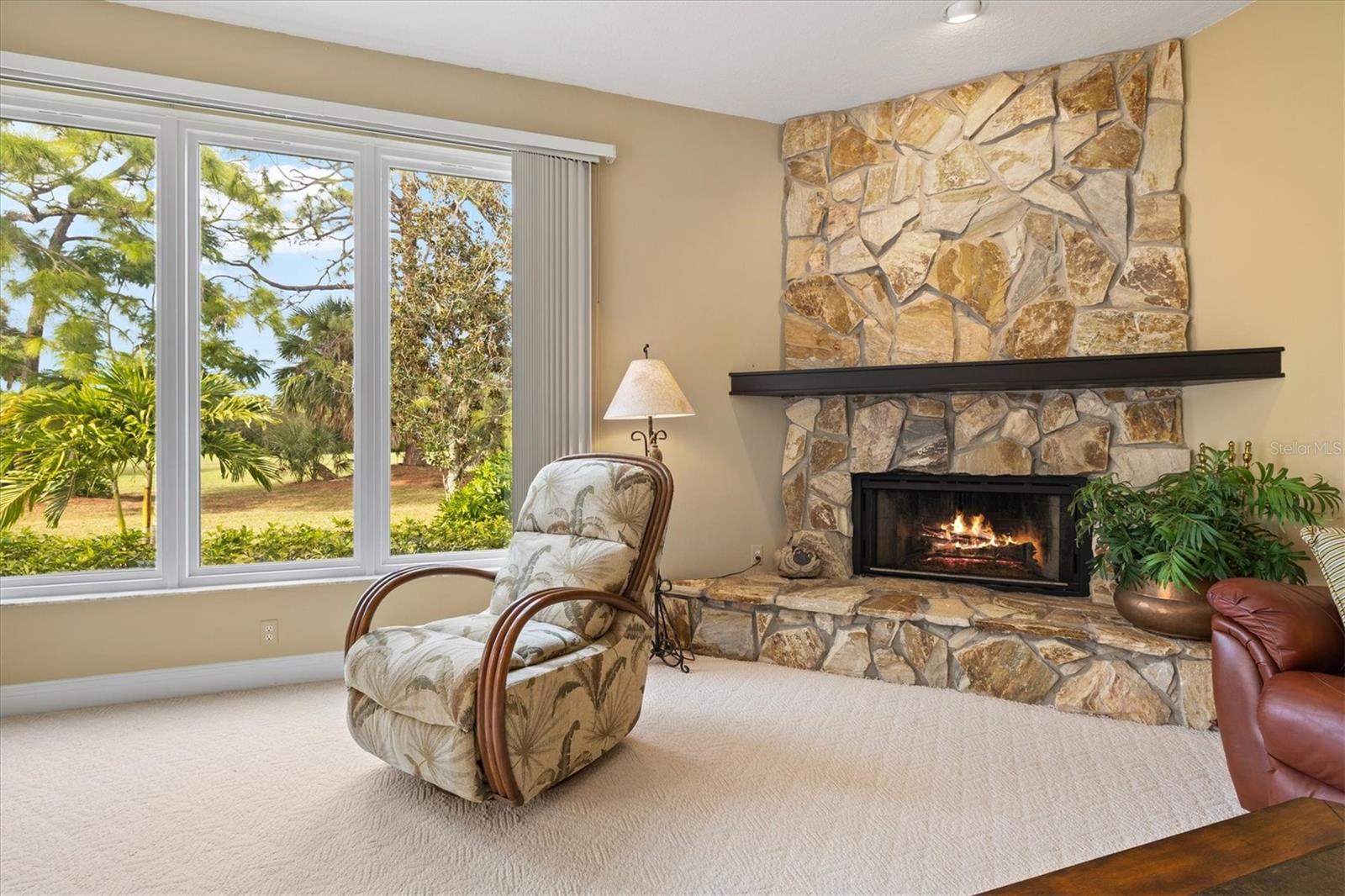 Image 22 of 73 For 1987 White Feather Lane