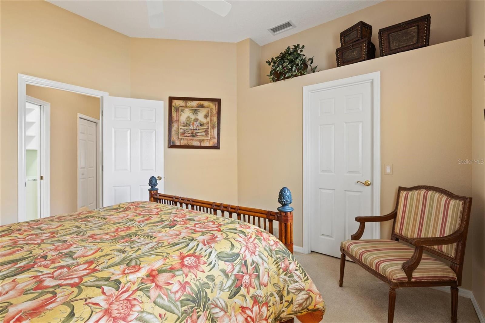 Image 35 of 73 For 1987 White Feather Lane