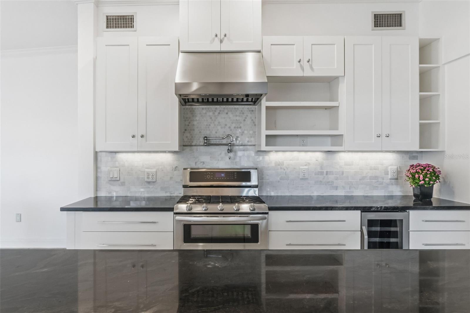 Image 10 of 30 For 3410 School Avenue