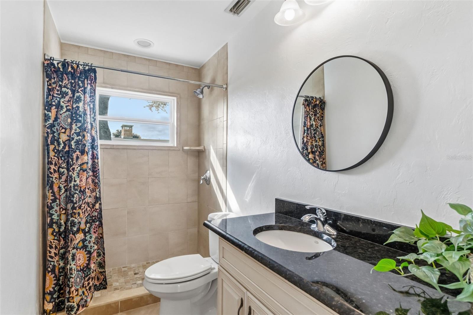 Image 18 of 30 For 3410 School Avenue