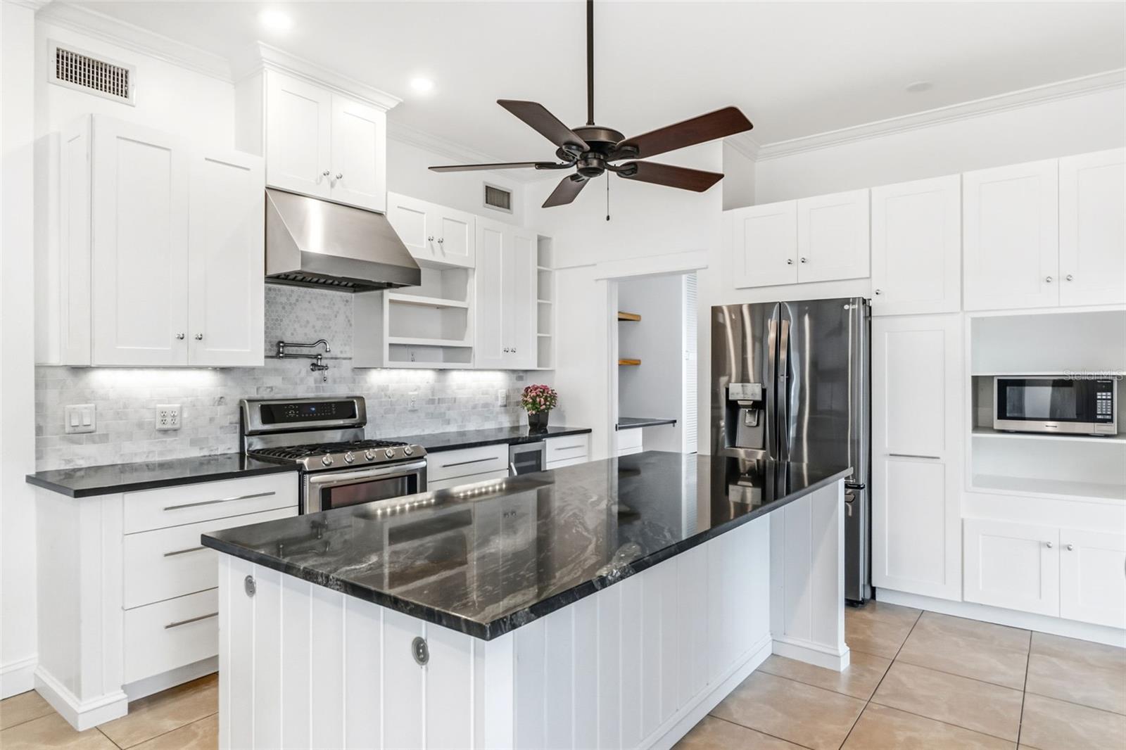 Image 9 of 30 For 3410 School Avenue