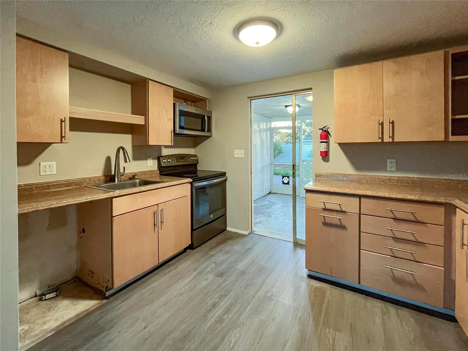 Image 5 of 12 For 5331 Olive Avenue