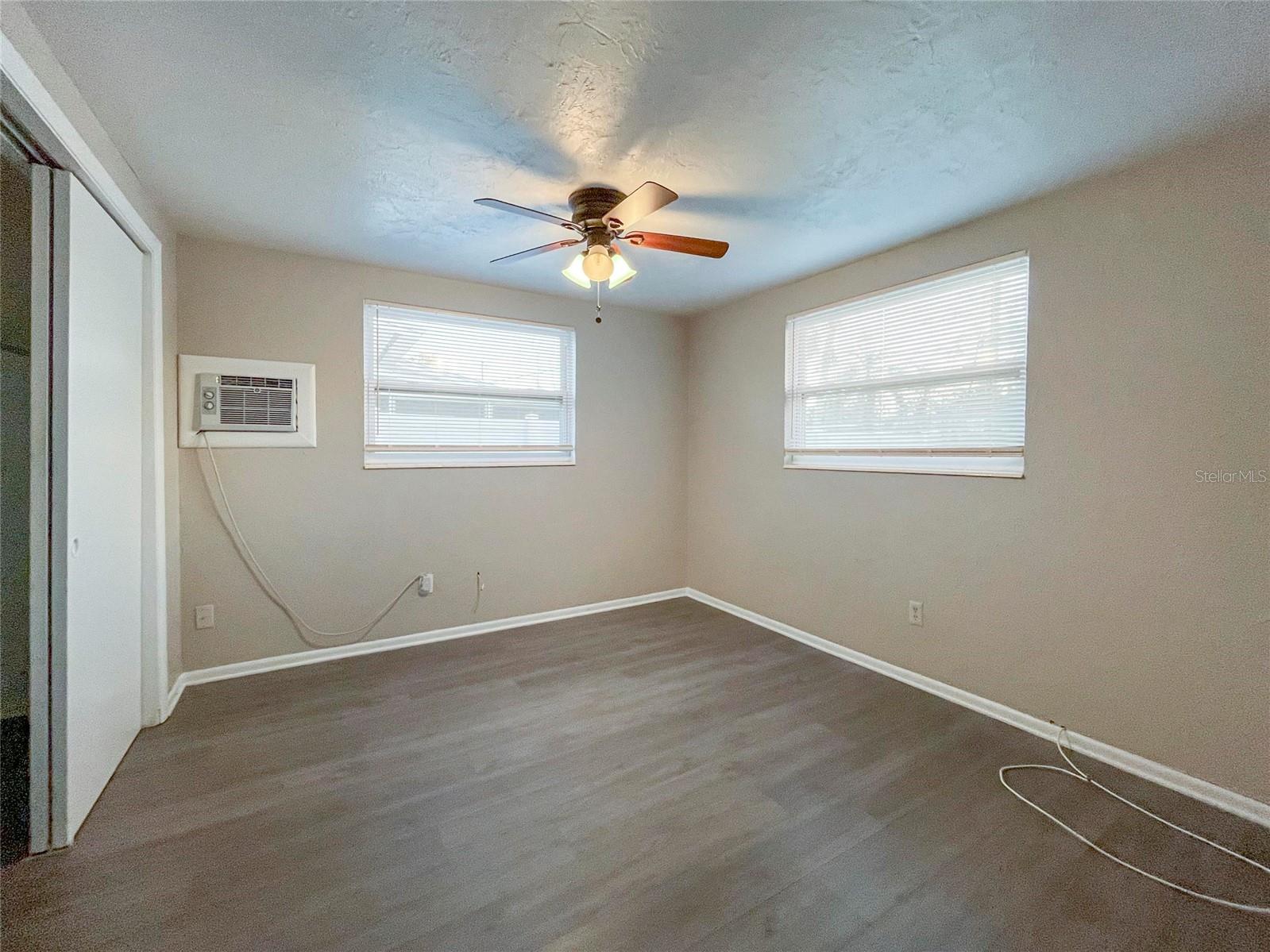 Image 9 of 12 For 5331 Olive Avenue