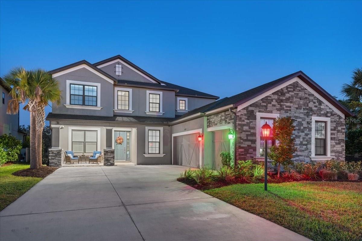 Image 14 of 86 For 10215 Milky Way Circle