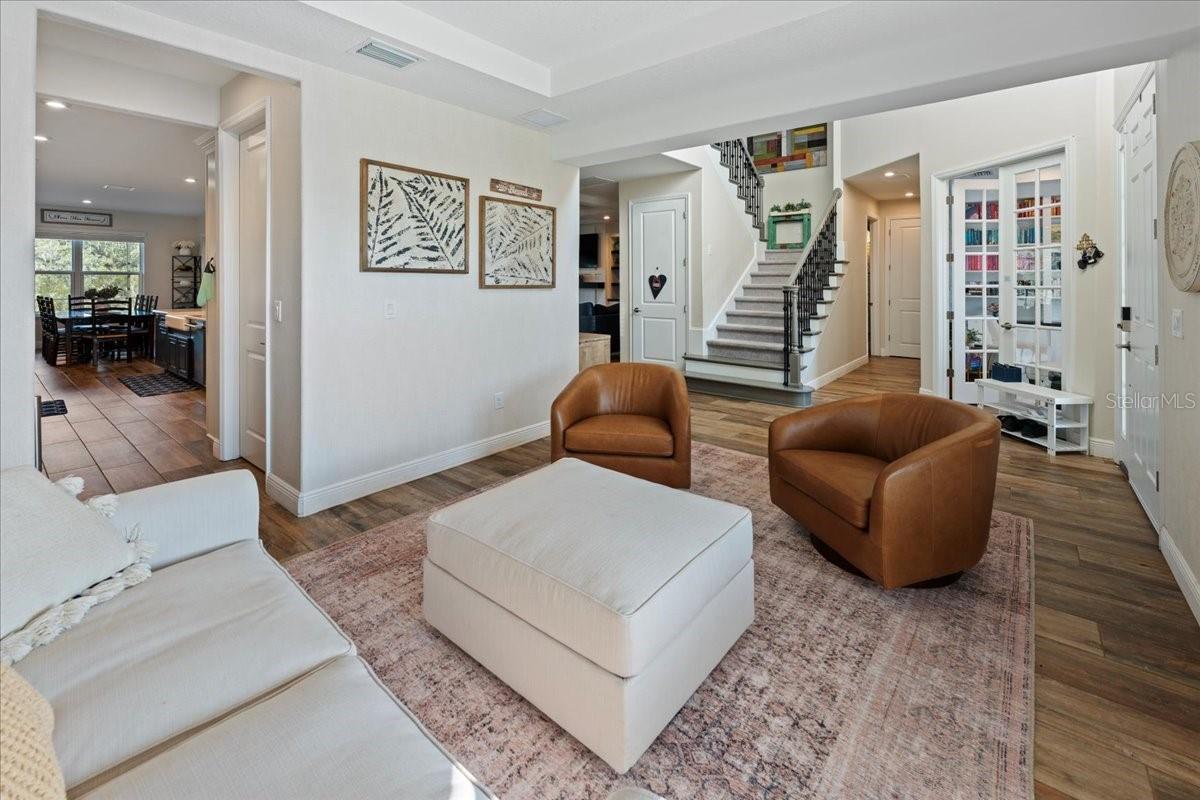 Image 17 of 86 For 10215 Milky Way Circle