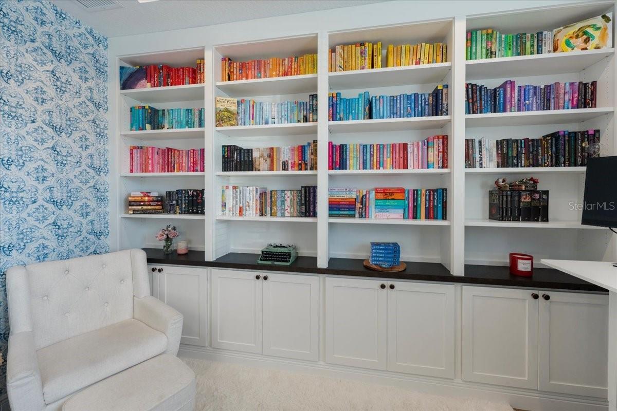 Image 22 of 86 For 10215 Milky Way Circle