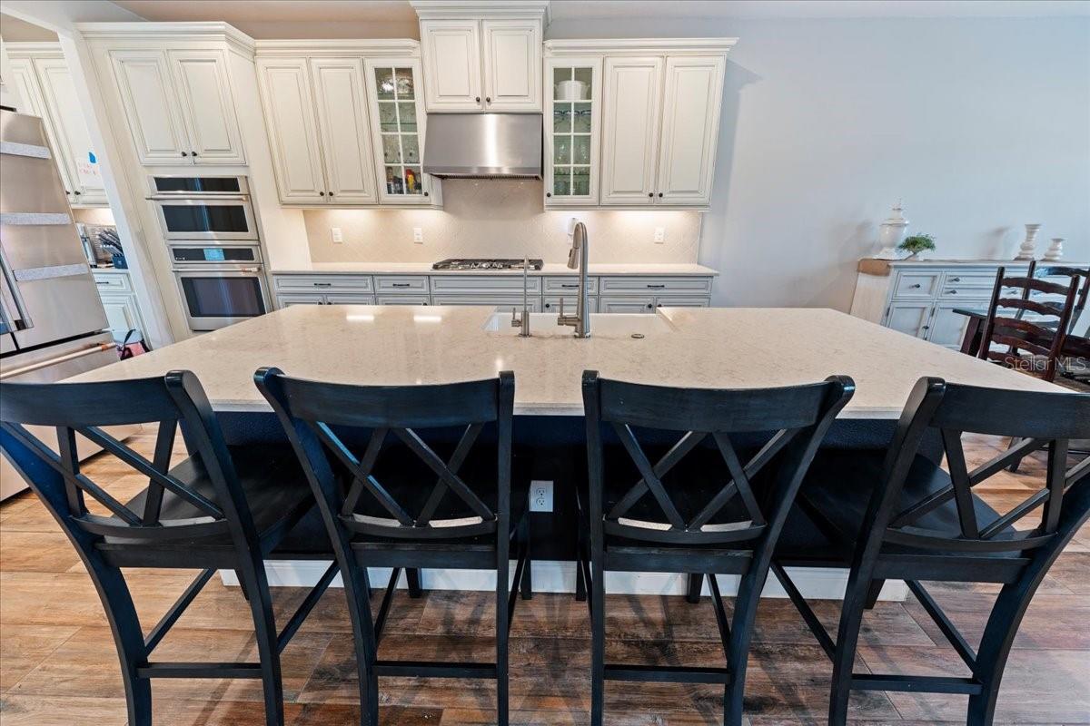 Image 24 of 86 For 10215 Milky Way Circle