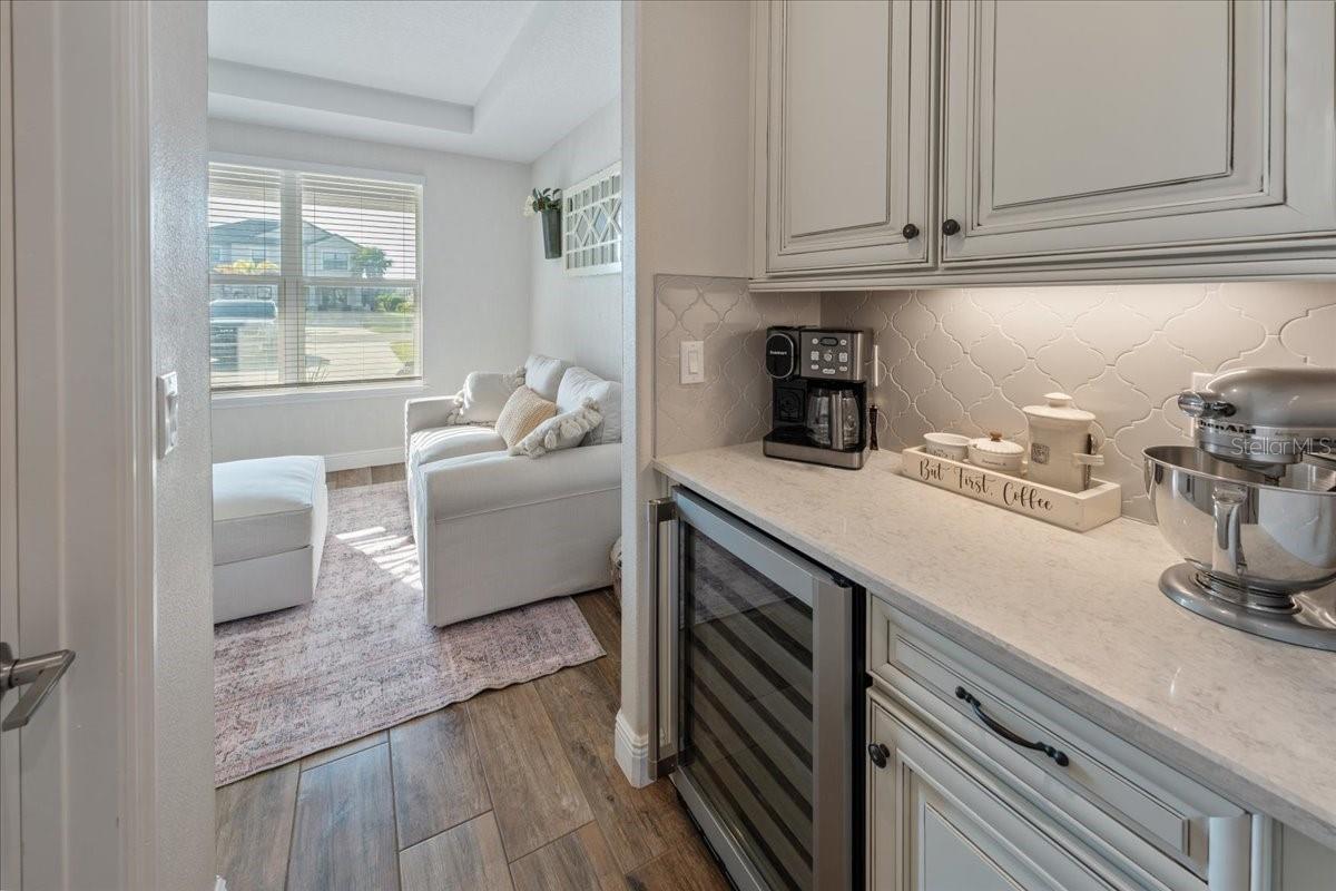 Image 28 of 86 For 10215 Milky Way Circle