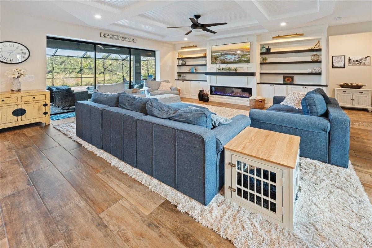 Image 34 of 86 For 10215 Milky Way Circle