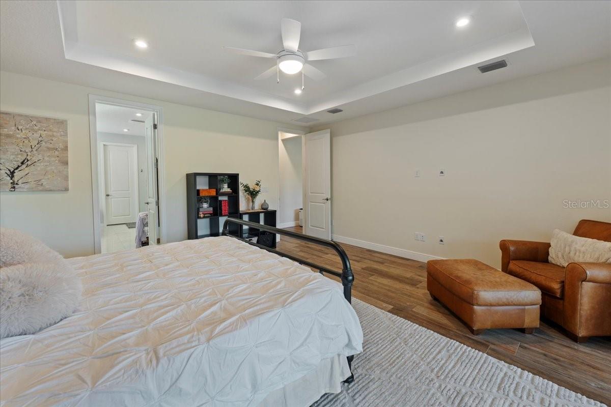 Image 38 of 86 For 10215 Milky Way Circle