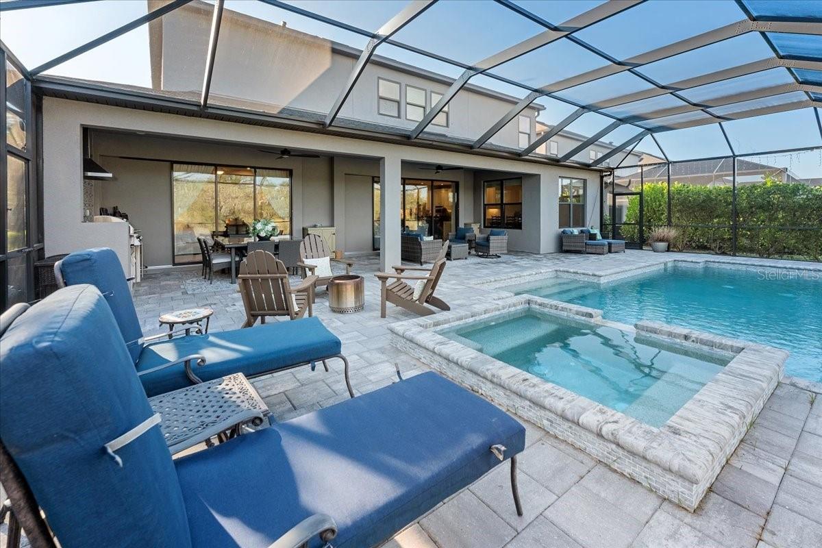 Image 4 of 86 For 10215 Milky Way Circle