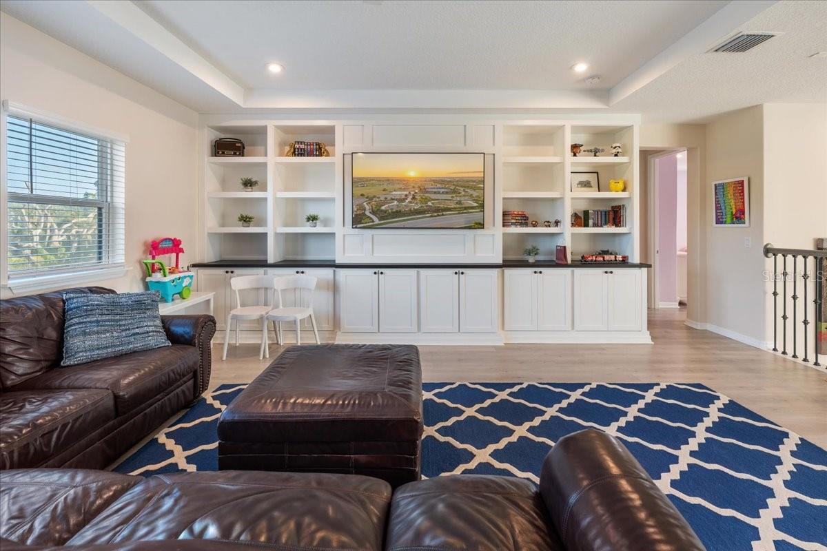 Image 48 of 86 For 10215 Milky Way Circle