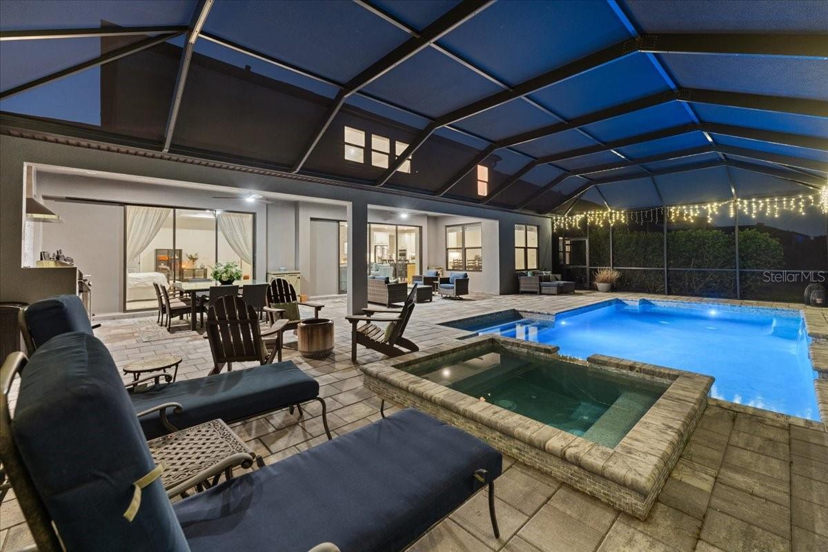 Image 5 of 86 For 10215 Milky Way Circle