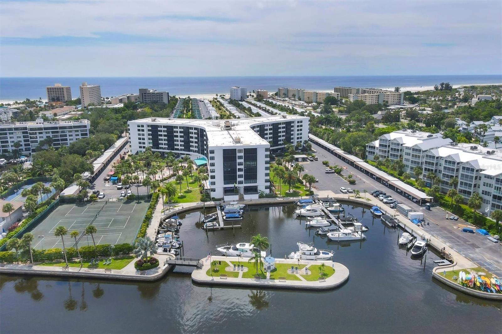 Image 28 of 54 For 5855 Midnight Pass Road 420