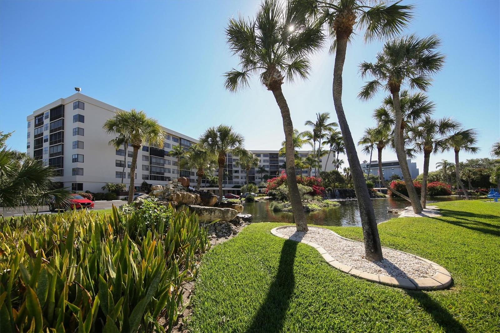 Image 30 of 54 For 5855 Midnight Pass Road 420