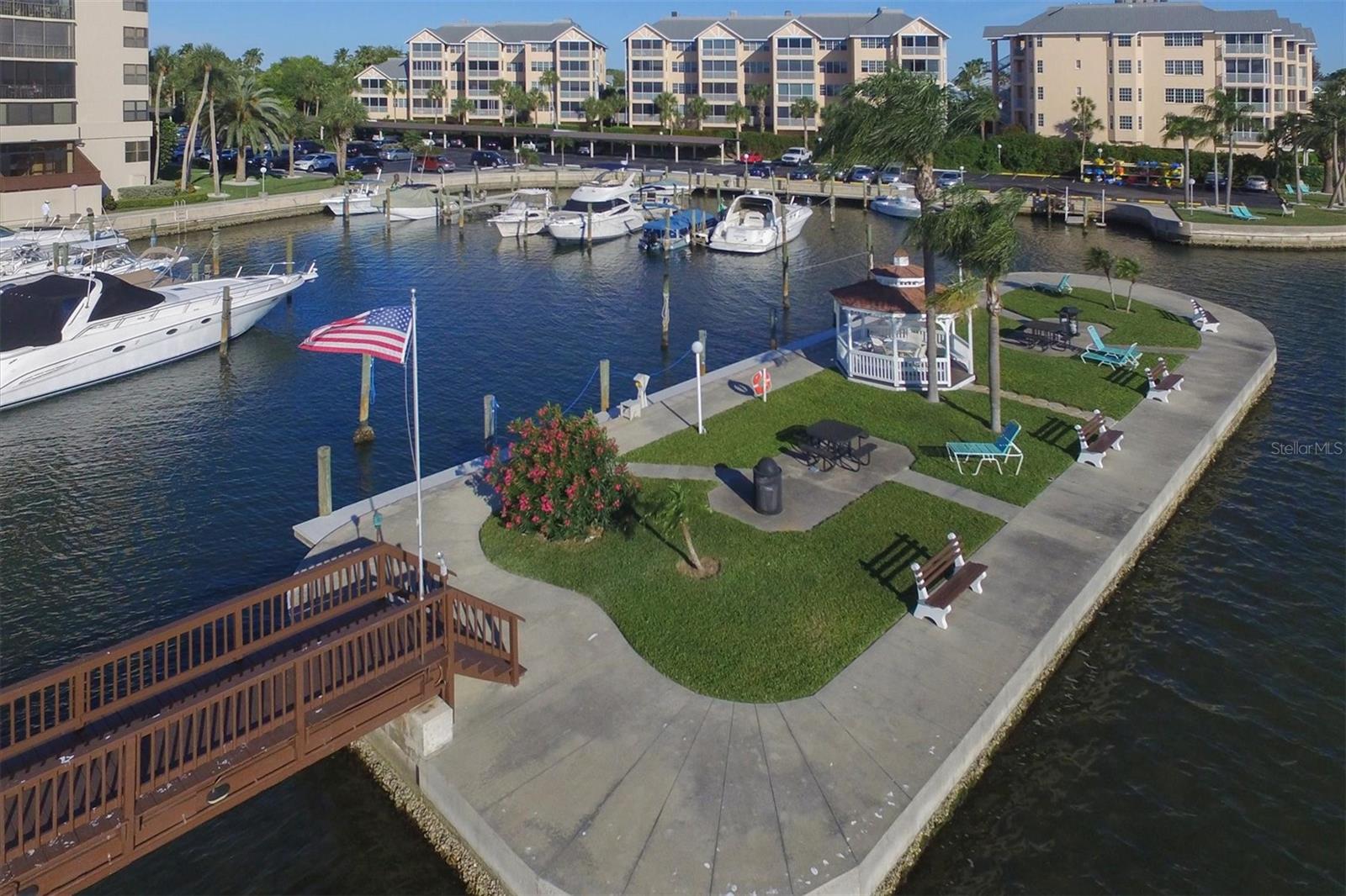 Image 51 of 54 For 5855 Midnight Pass Road 420