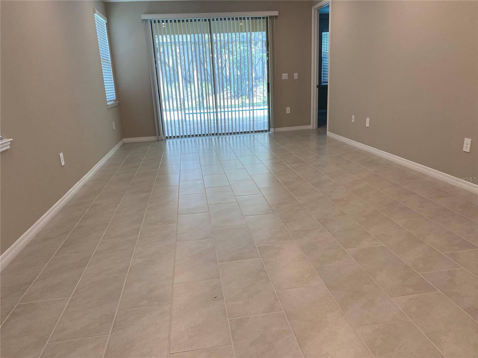 Image 8 of 43 For 124 Soliera Street