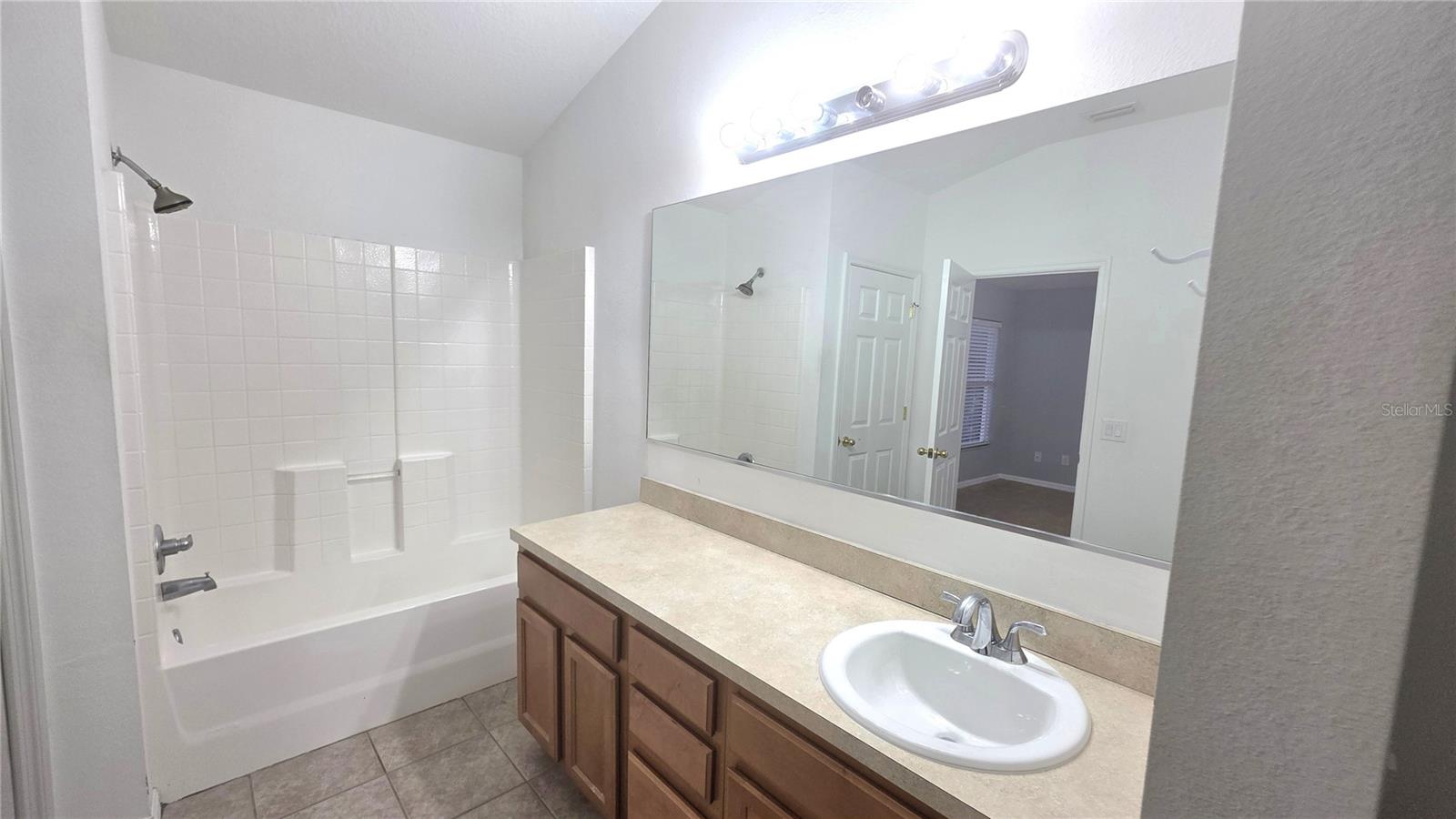 Image 17 of 22 For 14875 Skip Jack Loop