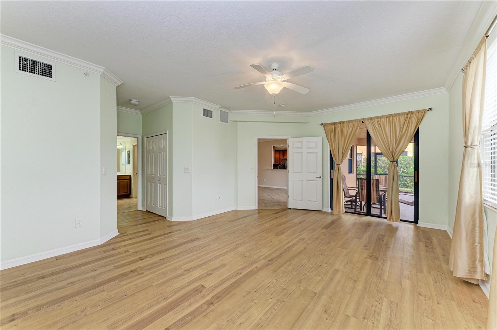 Image 28 of 76 For 7107 Grand Estuary Trail 101