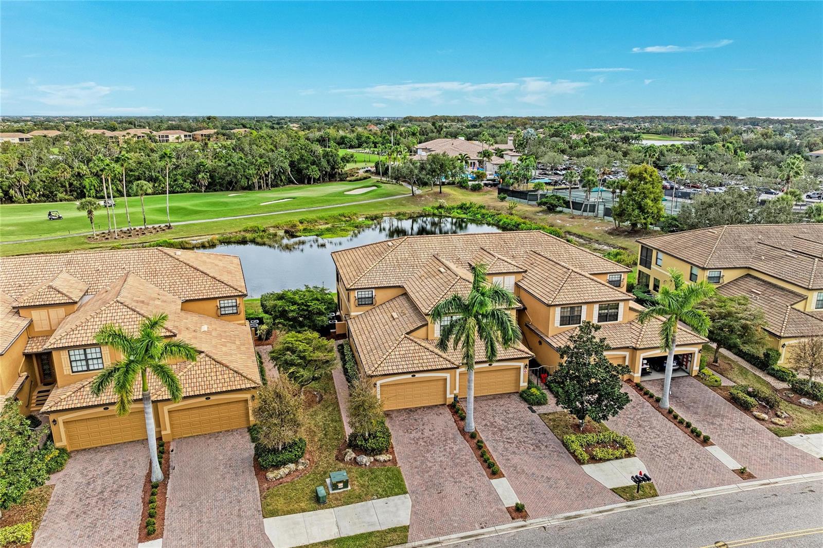 Image 47 of 76 For 7107 Grand Estuary Trail 101