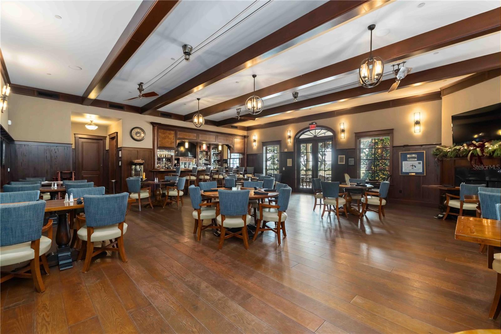 Listing photo id 69 for 3171 Founders Club Drive