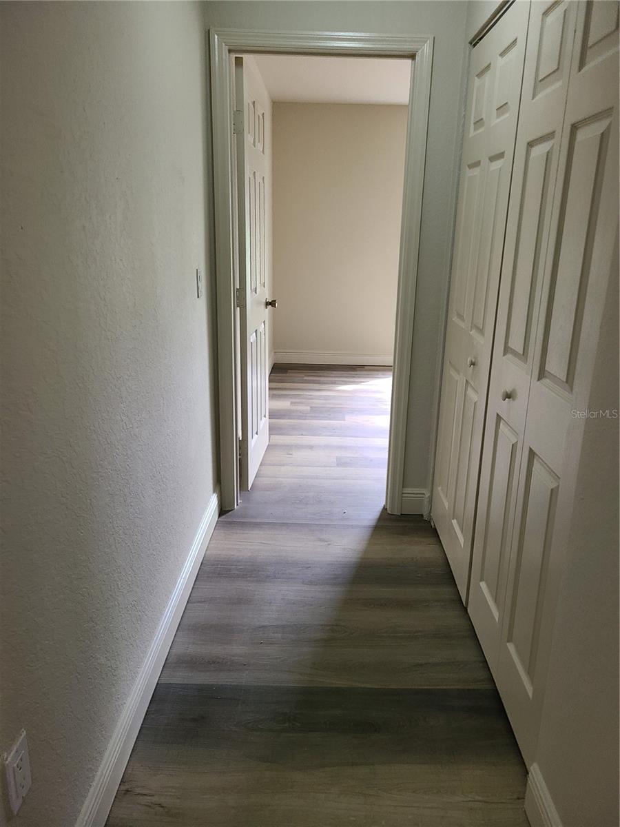 Image 18 of 26 For 8911 Manor Loop 205