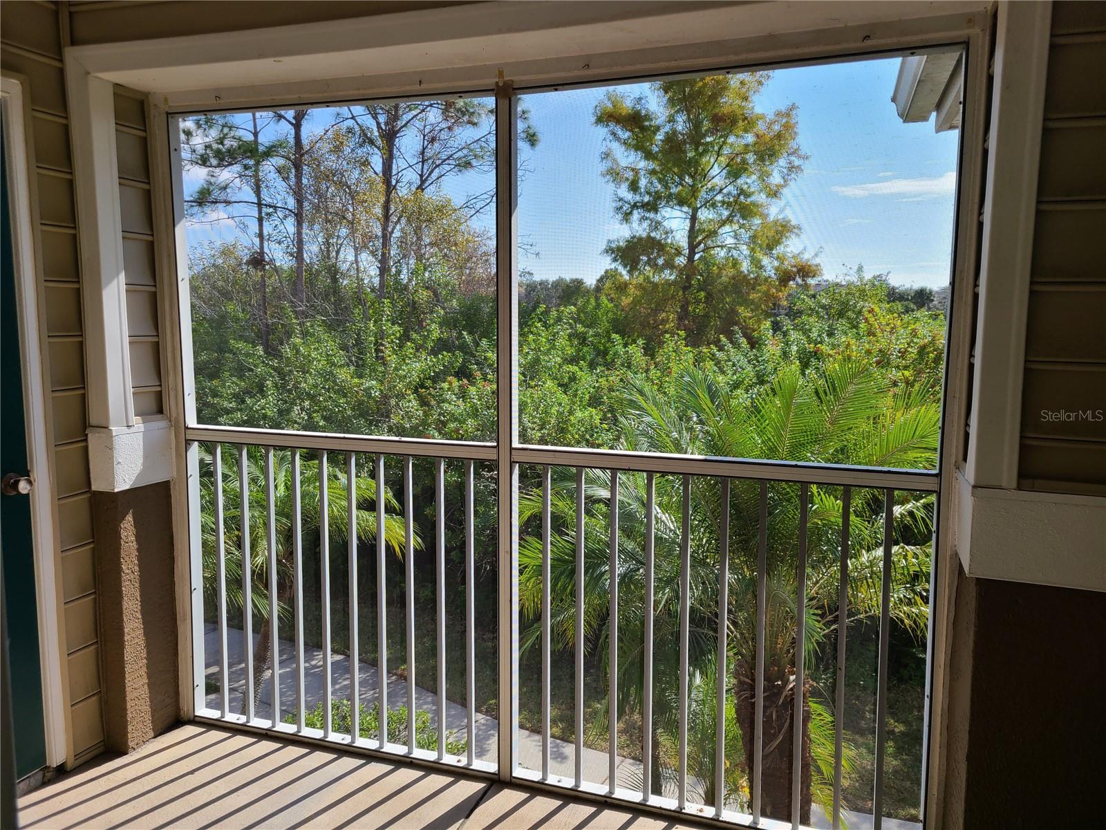 Image 21 of 26 For 8911 Manor Loop 205