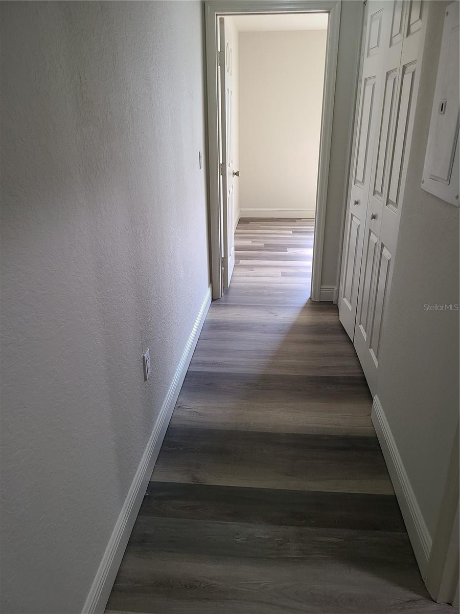 Image 27 of 33 For 8911 Manor Loop 205