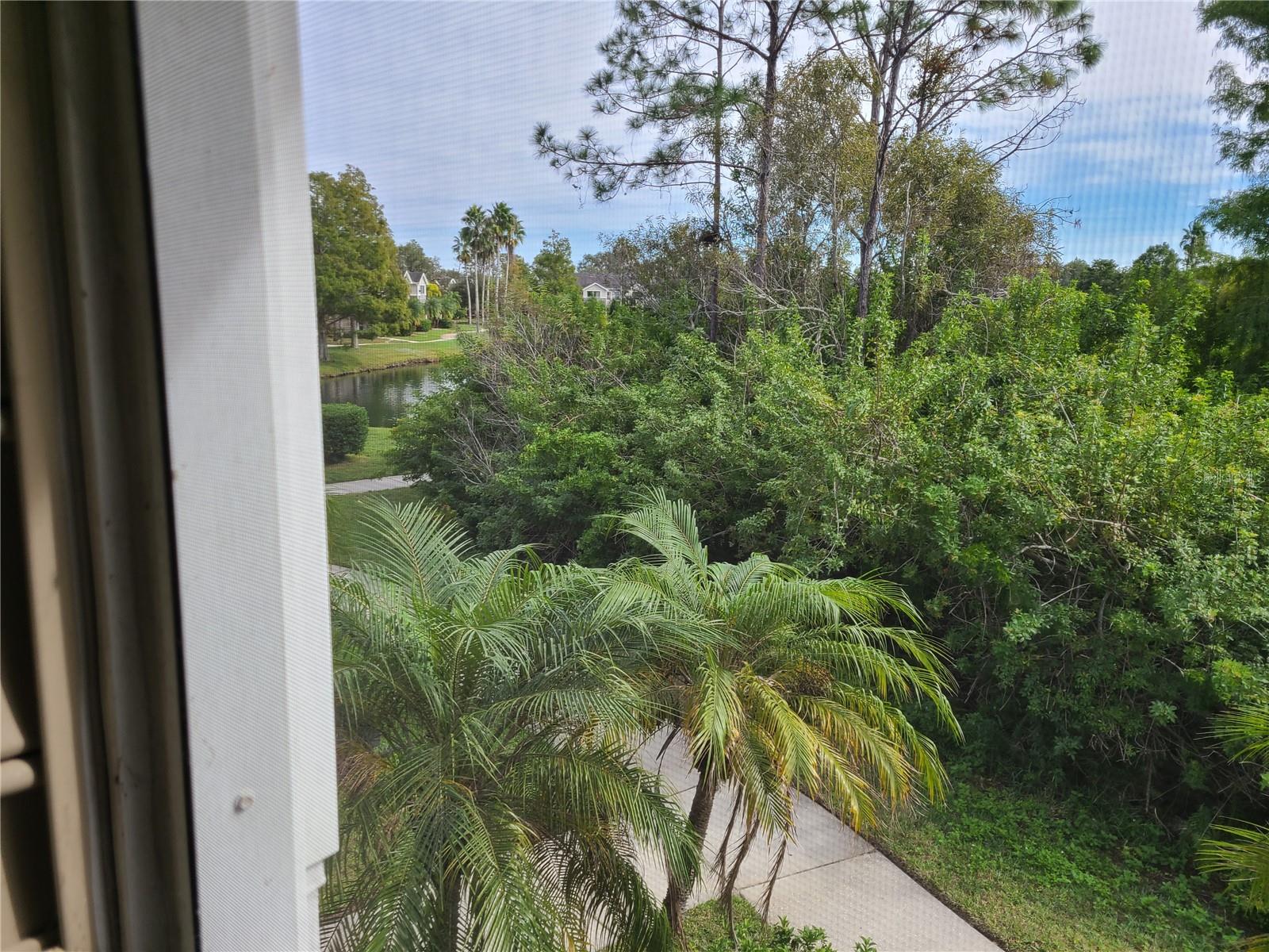 Image 6 of 26 For 8911 Manor Loop 205