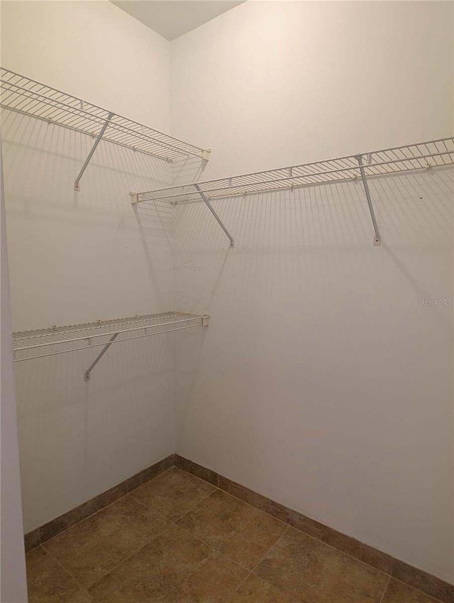 Image 19 of 27 For 5180 Northridge Road 203