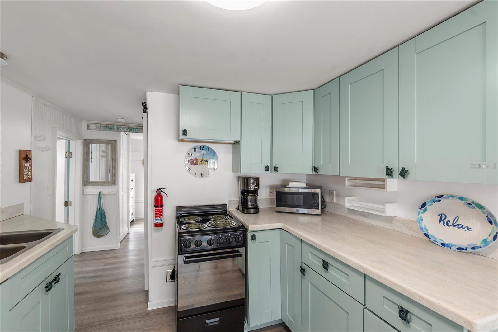 Image 10 of 36 For 2601 Gulf Drive N 729