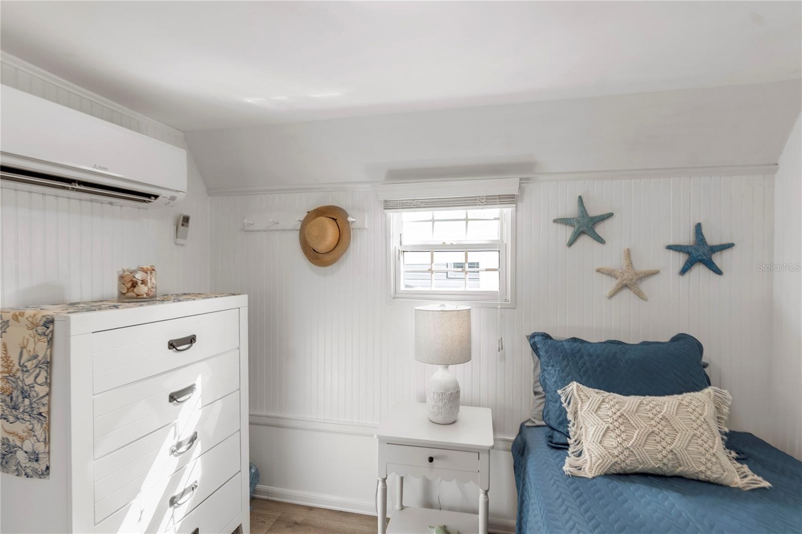 Image 15 of 36 For 2601 Gulf Drive N 729