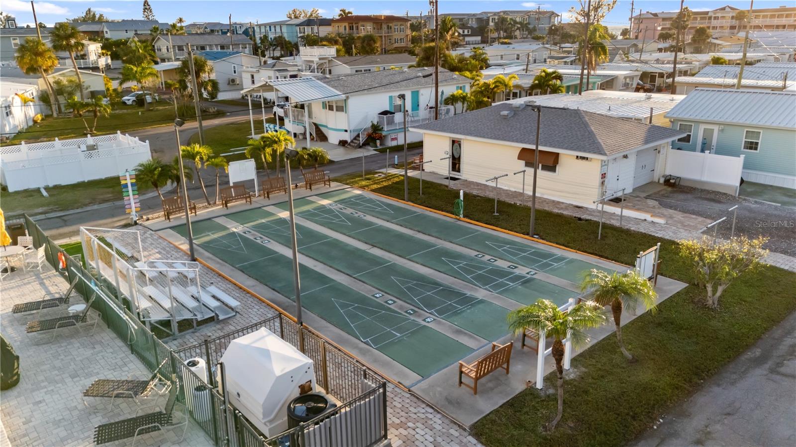 Image 27 of 36 For 2601 Gulf Drive N 729