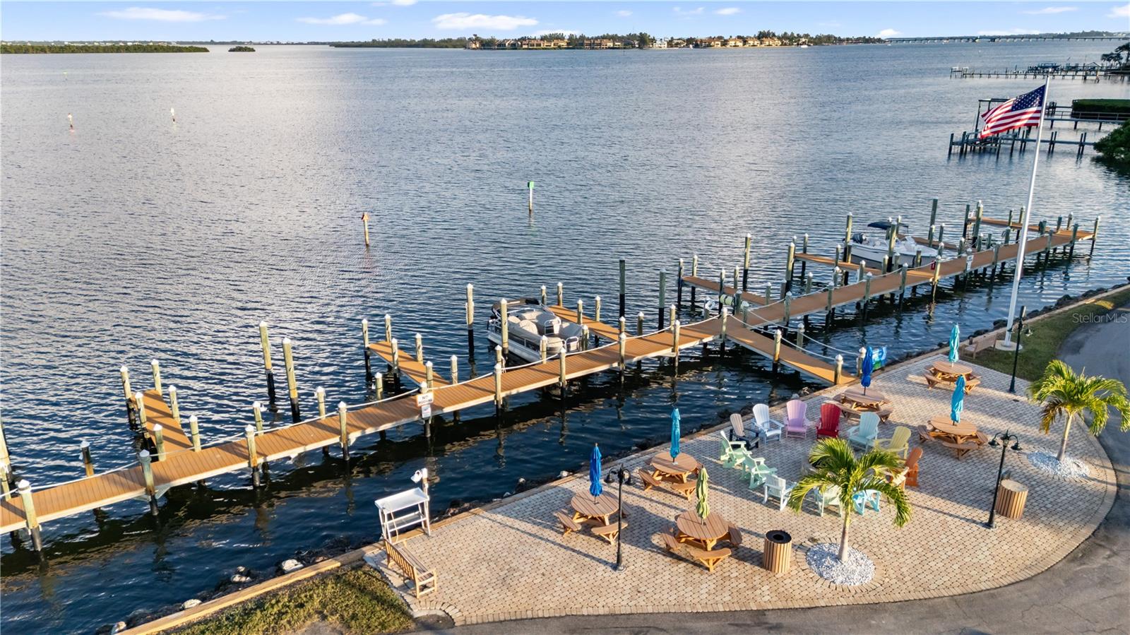 Image 29 of 36 For 2601 Gulf Drive N 729