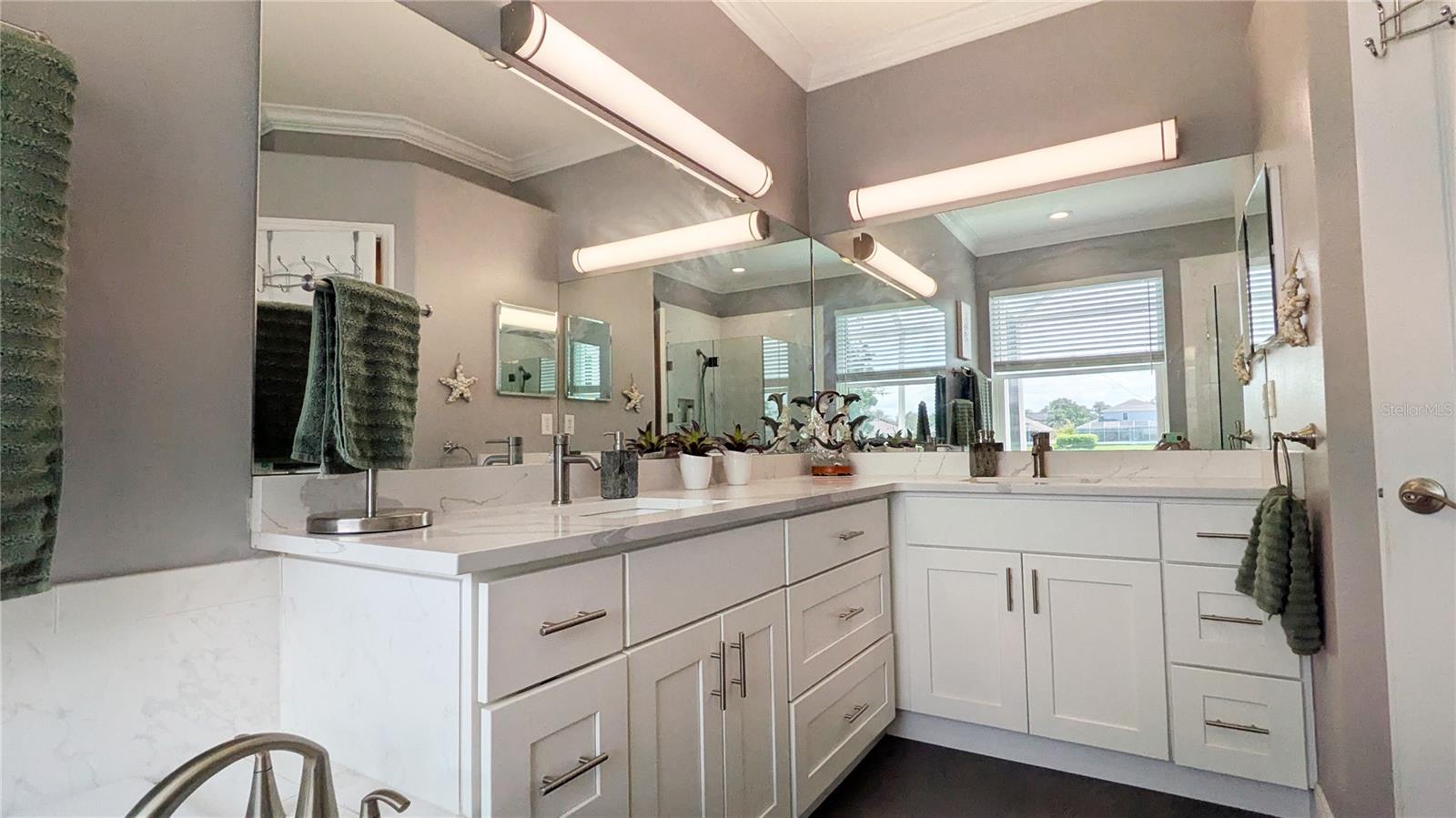 Image 24 of 43 For 5030 58th Terrace E