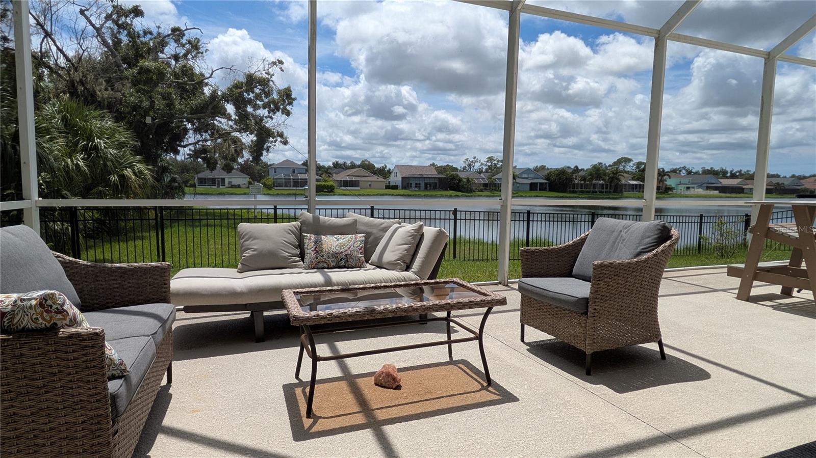 Image 36 of 43 For 5030 58th Terrace E