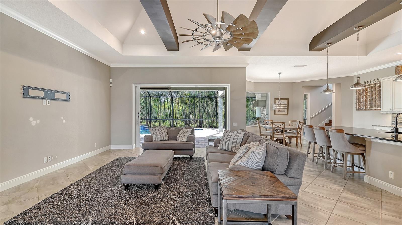 Image 14 of 87 For 318 Ragdoll Run