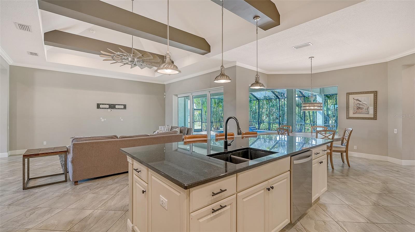 Image 20 of 87 For 318 Ragdoll Run